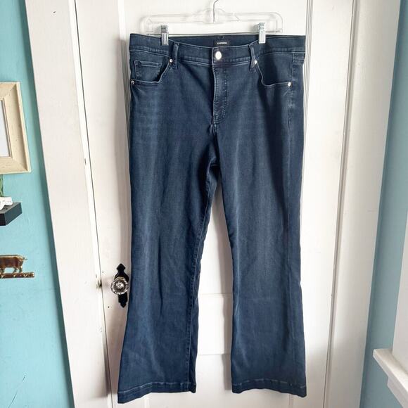 EXPRESS Conscious Edit Mid Rise Bootcut Stretch Size 16 Regular Darker Wash - Picture 1 of 11